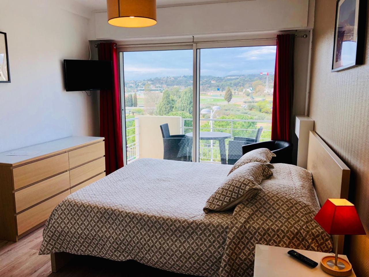 Residence Meublee Studiotel Cagnes-sur-Mer Zewnętrze zdjęcie